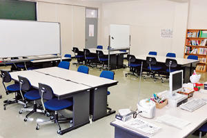 学修支援センター（2号館・1F）