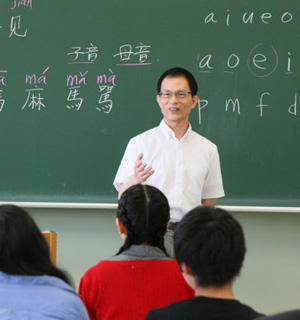 張 偉雄