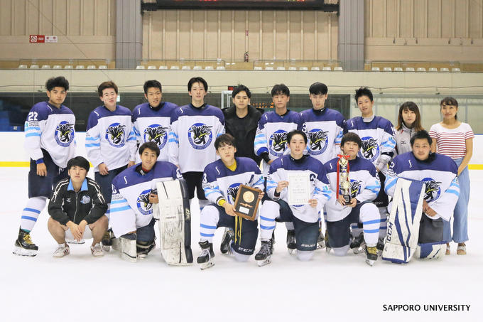 アイスホッケー部が 第60回札幌市民体育大会 Aプール準優勝 スポーツ 文化 札幌大学 札幌大学女子短期大学部