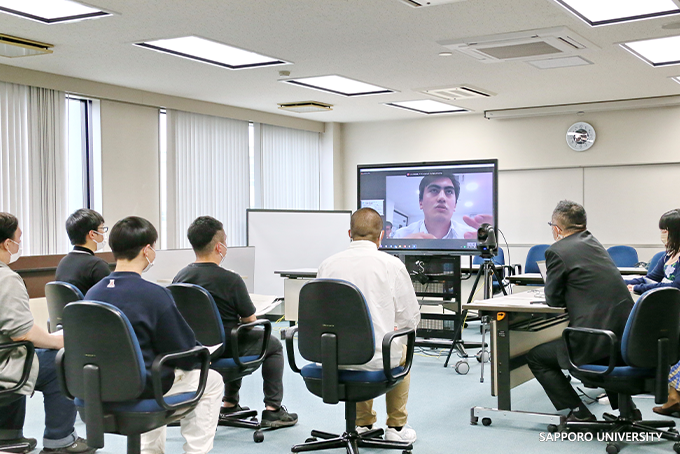 本学の学生とウズベキスタンの学生とのリモート交流会を実施しました Su News 札幌大学 札幌大学女子短期大学部