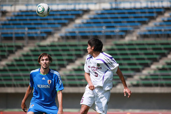 札幌大学サッカー部と日本代表練習試合 場所:厚別競技場