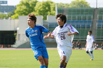 札幌大学サッカー部と日本代表練習試合 場所:厚別競技場