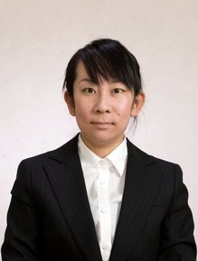 亀岡敦子氏