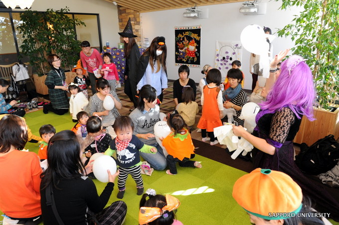 Bilingual Halloween Playtime