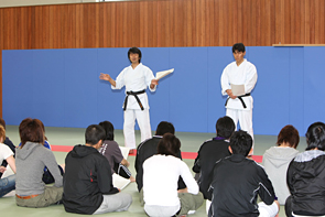 文化学部で、日本で初めてとなる日本武芸「体道」の授業が始まりました